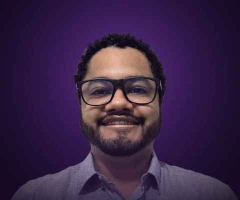 Portrait of Everton Pereira, Frontend Developer at Trend Digital Marketing.
