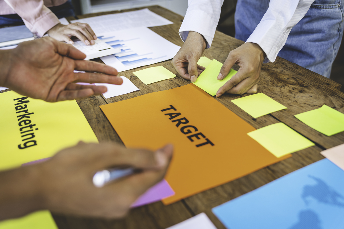 Diagram of a marketing funnel strategy